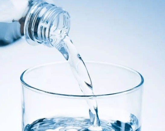 多喝水有利于身体健康
