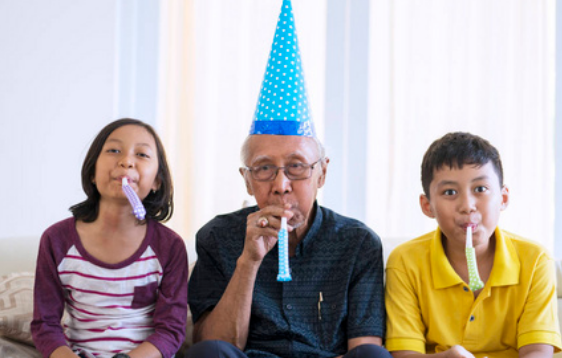 孩子和老人同一天生日可能会造成心理响