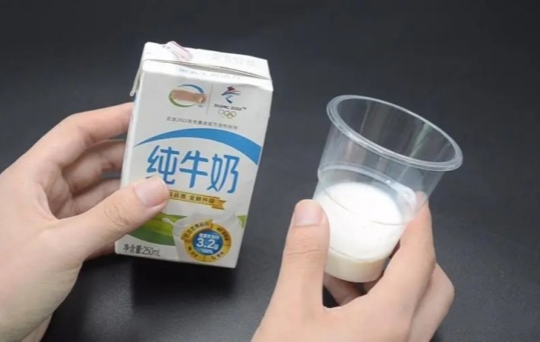 伊利牛奶品质高制作工艺严格