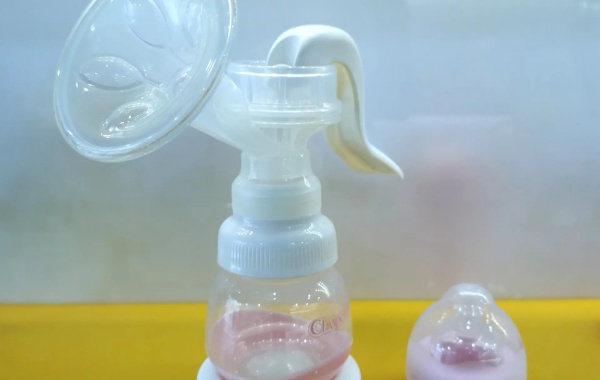 吸奶器吸完以后没有出现乳汁