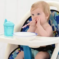 一岁多的男宝宝突然不肯乖乖坐餐椅吃饭该怎么办？